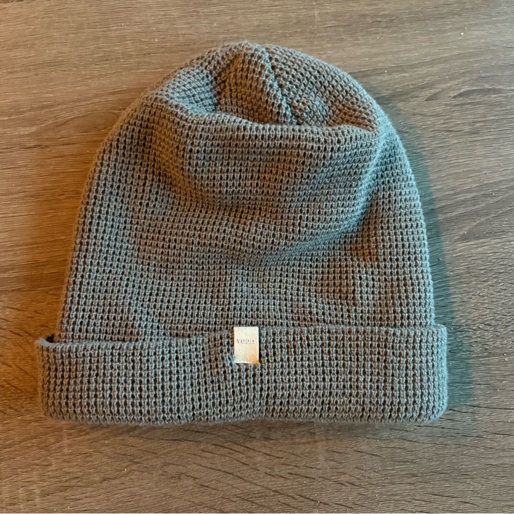 Vuori Gray Waffle Knit Beanie
